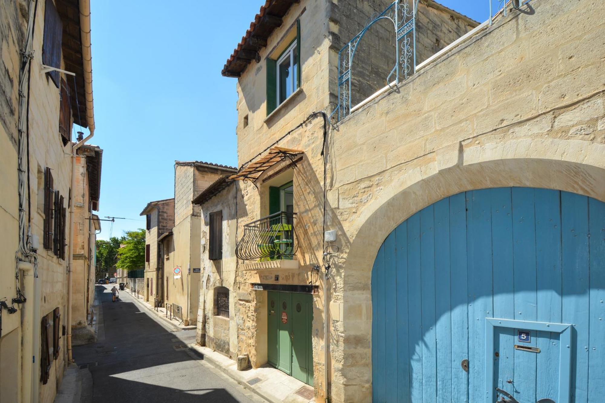 Maison Le Petit Balcon Beaucaire Бокер Екстериор снимка
